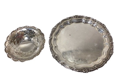 Silver ‘scale’ pattern round sweet dish and a circular salver with scroll border