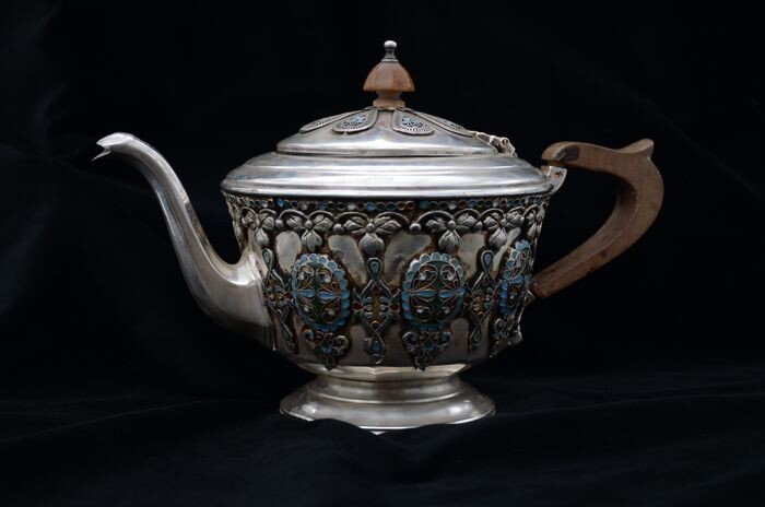 Teapot - .875 (84 Zolotniki) silver - Russia - Early 20th century