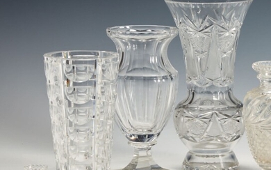 Tre vasi in vetro e cristallo molato incolore... - Lot 499 - Pierre Bergé & Associés