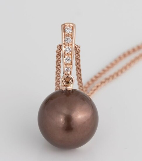 United Pearl - 10x11mm Round Chocolate Tahitian Pearl - 14 kt. Pink gold - Necklace with pendant - 0.04 ct