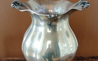 Vase (1) - .800 silver - Italy - Early 20th century