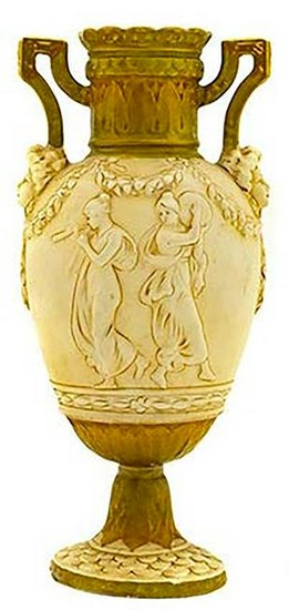 Vase in white porcelain and gold. Early twentieth