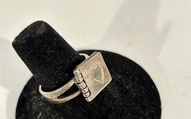 Vintage Sterling Silver love you forever hinged Ring sz 7.5