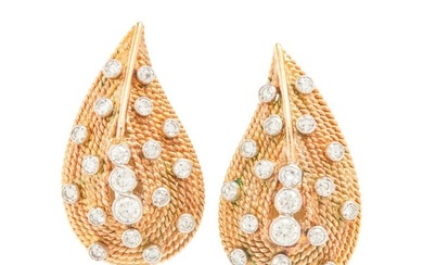 YELLOW GOLD AND DIAMOND CLIP EARRINGS