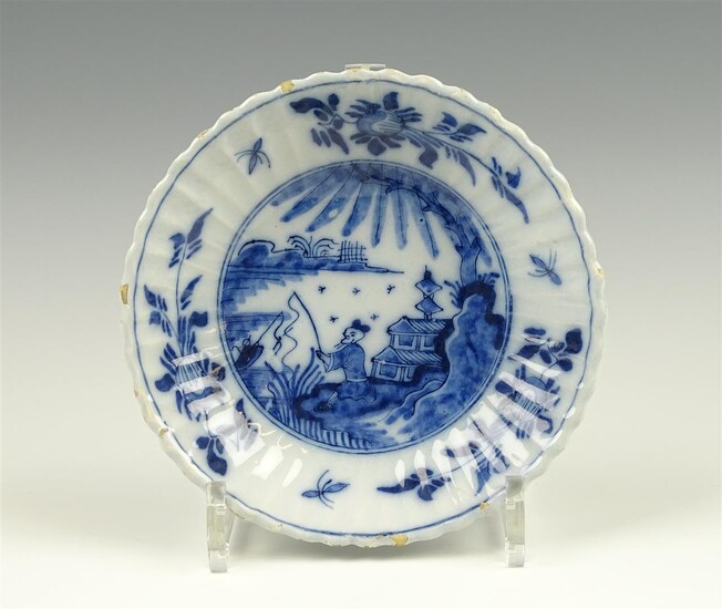 (-), blauw/wit Delfts aardewerk bordje met chinoiserie decor,...