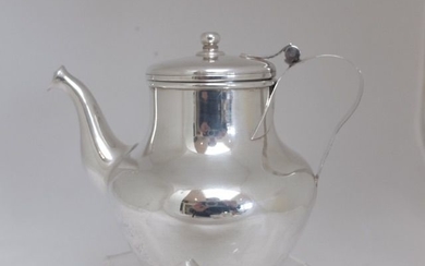 tea pot - .950 silver - France - Early 20th century